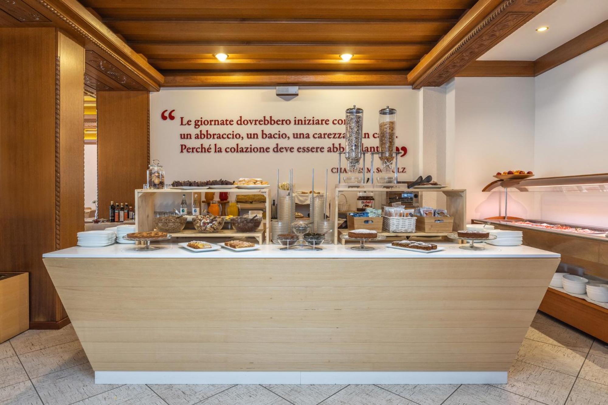 Hotel Al Sorriso Greenpark & Wellness 레비코온천 외부 사진