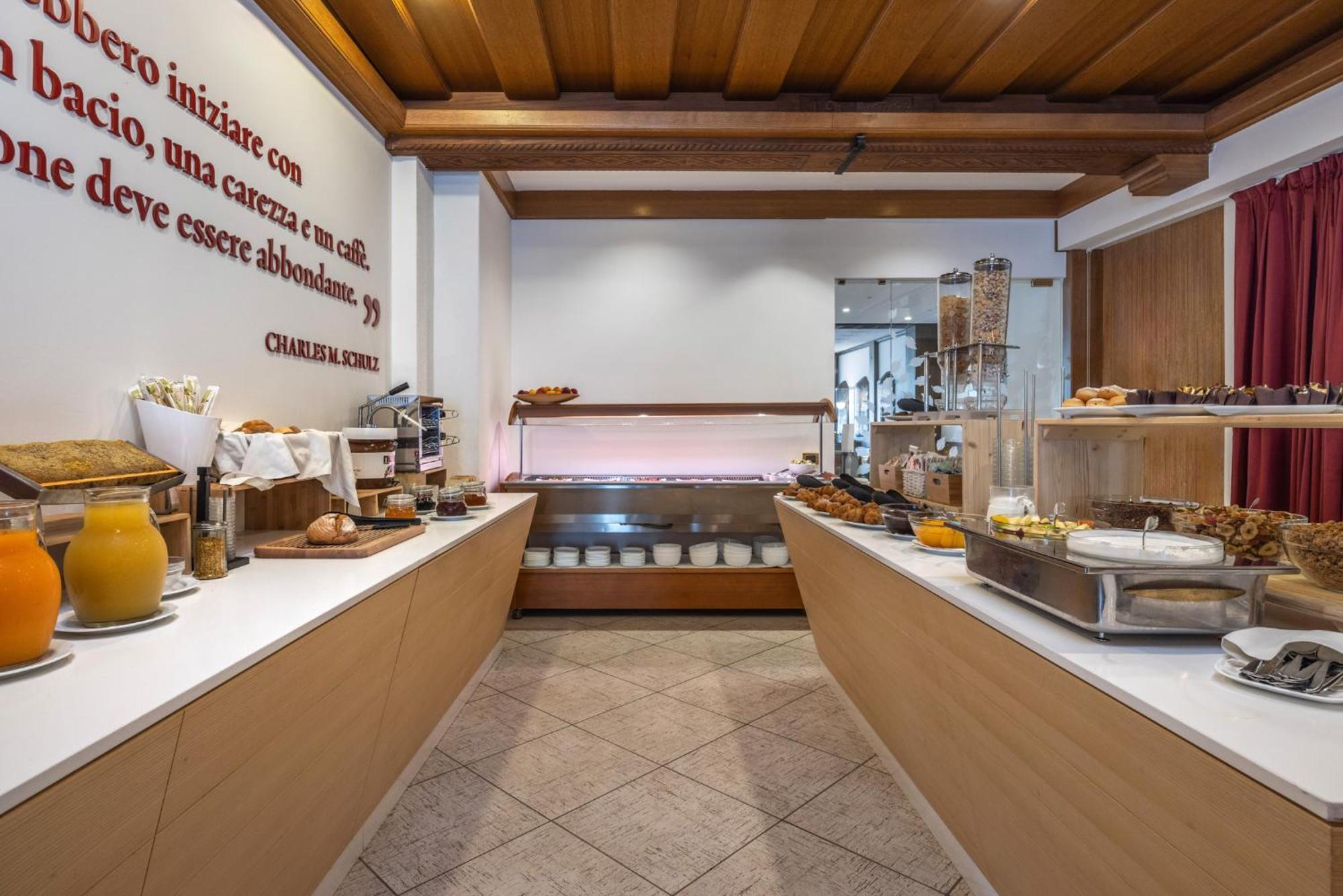 Hotel Al Sorriso Greenpark & Wellness 레비코온천 외부 사진